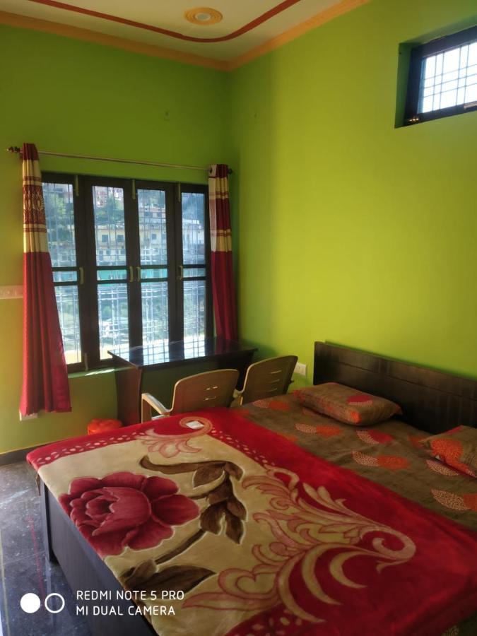 אלמורה Goodwill Home Stay מראה חיצוני תמונה