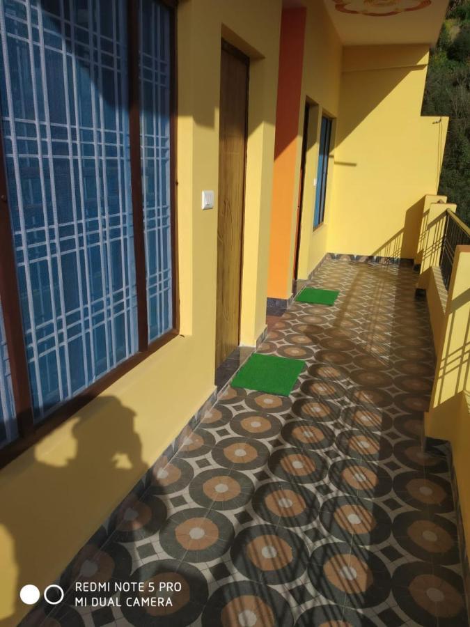 אלמורה Goodwill Home Stay מראה חיצוני תמונה