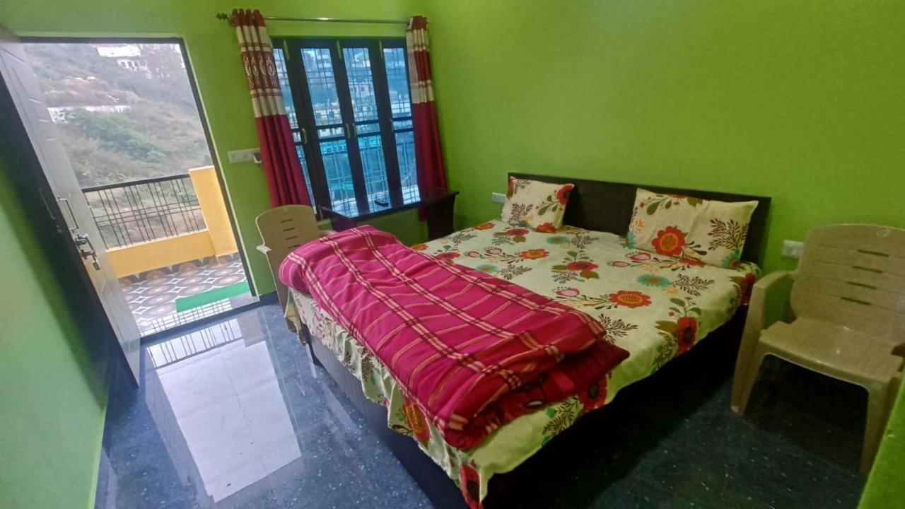 אלמורה Goodwill Home Stay מראה חיצוני תמונה