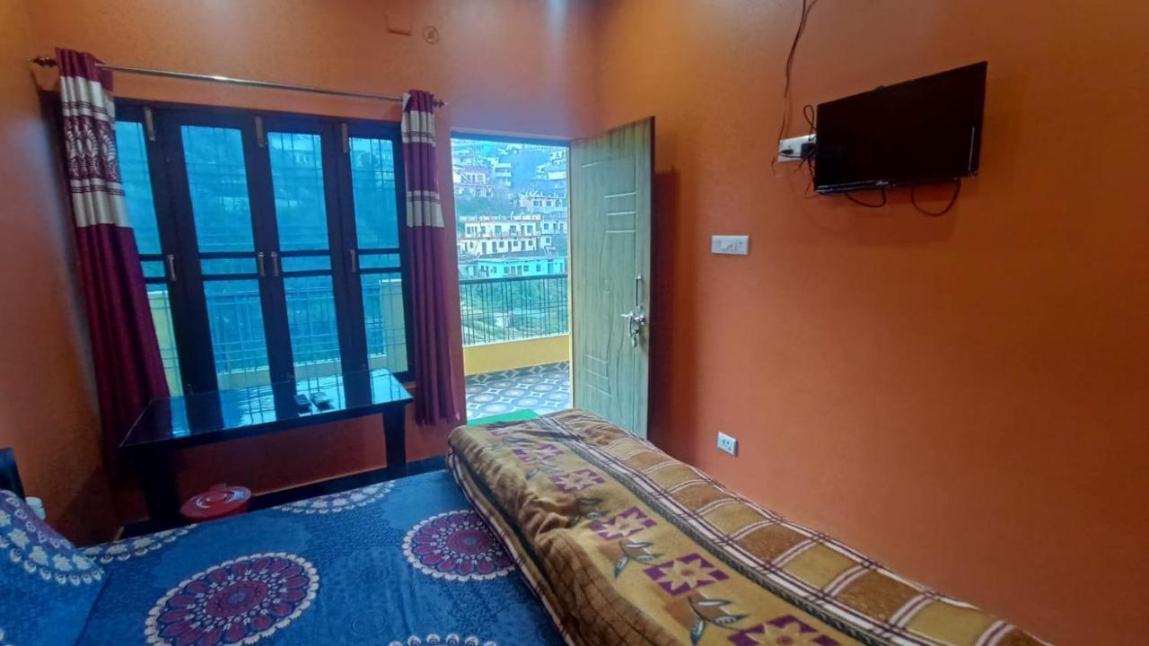 אלמורה Goodwill Home Stay מראה חיצוני תמונה